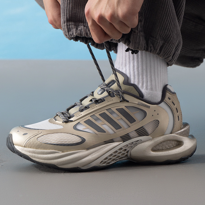 Tênis Adidas para homens e mul - Lightweight Road Running Shoes avaliação e preço